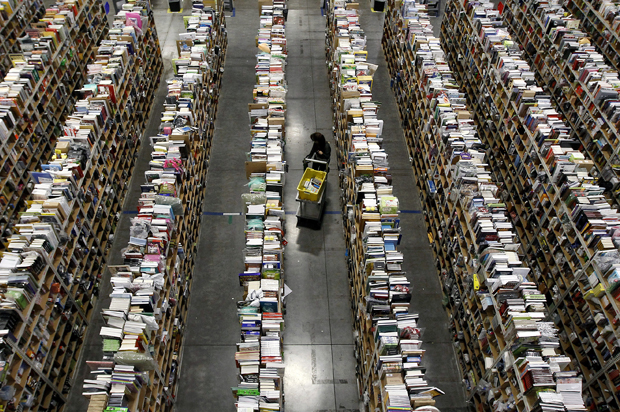 The warehouse floor at Amazon's distribution center in Phoenix, Arizona. (Reuters/Ralph Freso)
