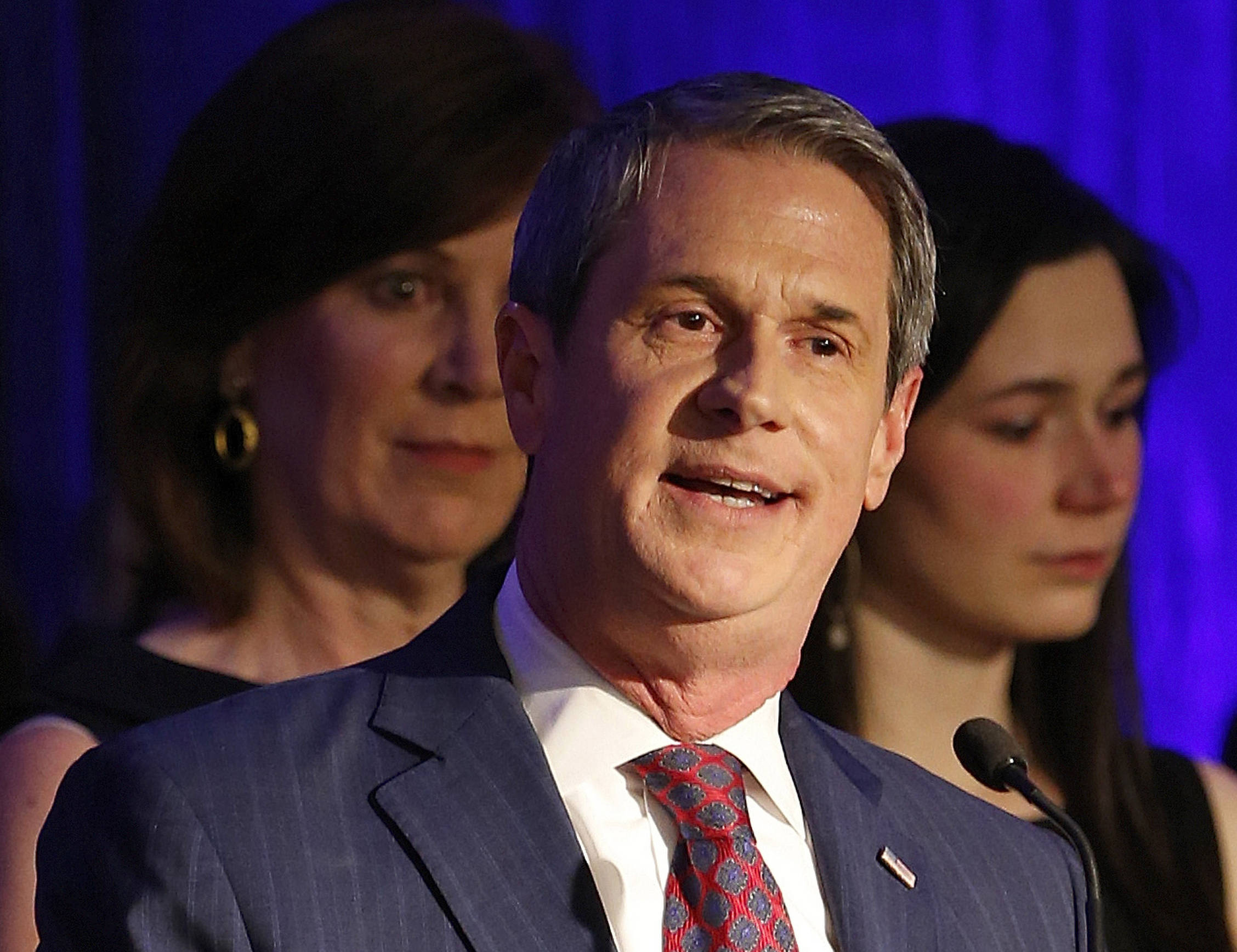 Louisiana gubernatorial candidate Sen. David Vitter, R-La., announces his defeat. (AP)