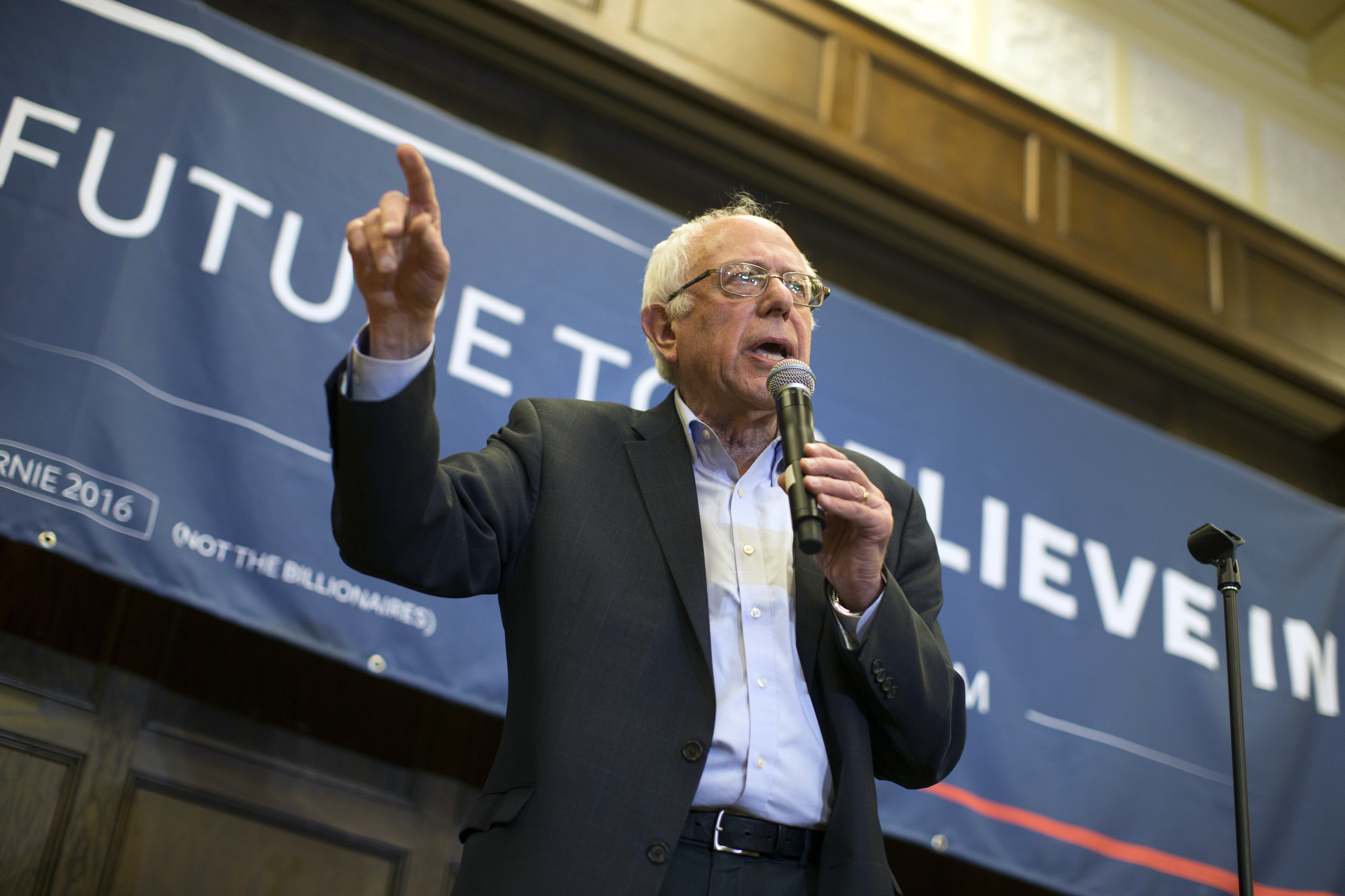 Democratic presidential candidate Sen. Bernie Sanders, I-Vt., speaks during a meeting with volunteers at Iowa State University, on Sunday, Jan. 31, 2016, in Ames, Iowa. (AP Photo/Evan Vucci) (AP)