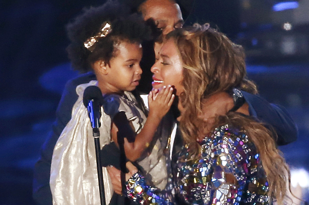 Beyonce with her daughter Blue Ivy. (Reuters/Lucy Nicholson)
