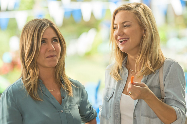Jennifer Aniston and Kate Hudson in "Mother's Day" (Open Road Films)