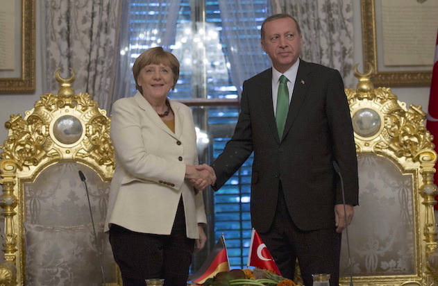 German Chancellor Angela Merkel meets with Turkish President Recep Tayyip Erdoğan in Istanbul, Turkey on October 18, 2015 (Reuters/Tolga Bozoglu)