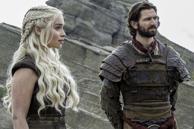Emilia Clarke and Michiel Huisman in "Game of Thrones" (HBO)