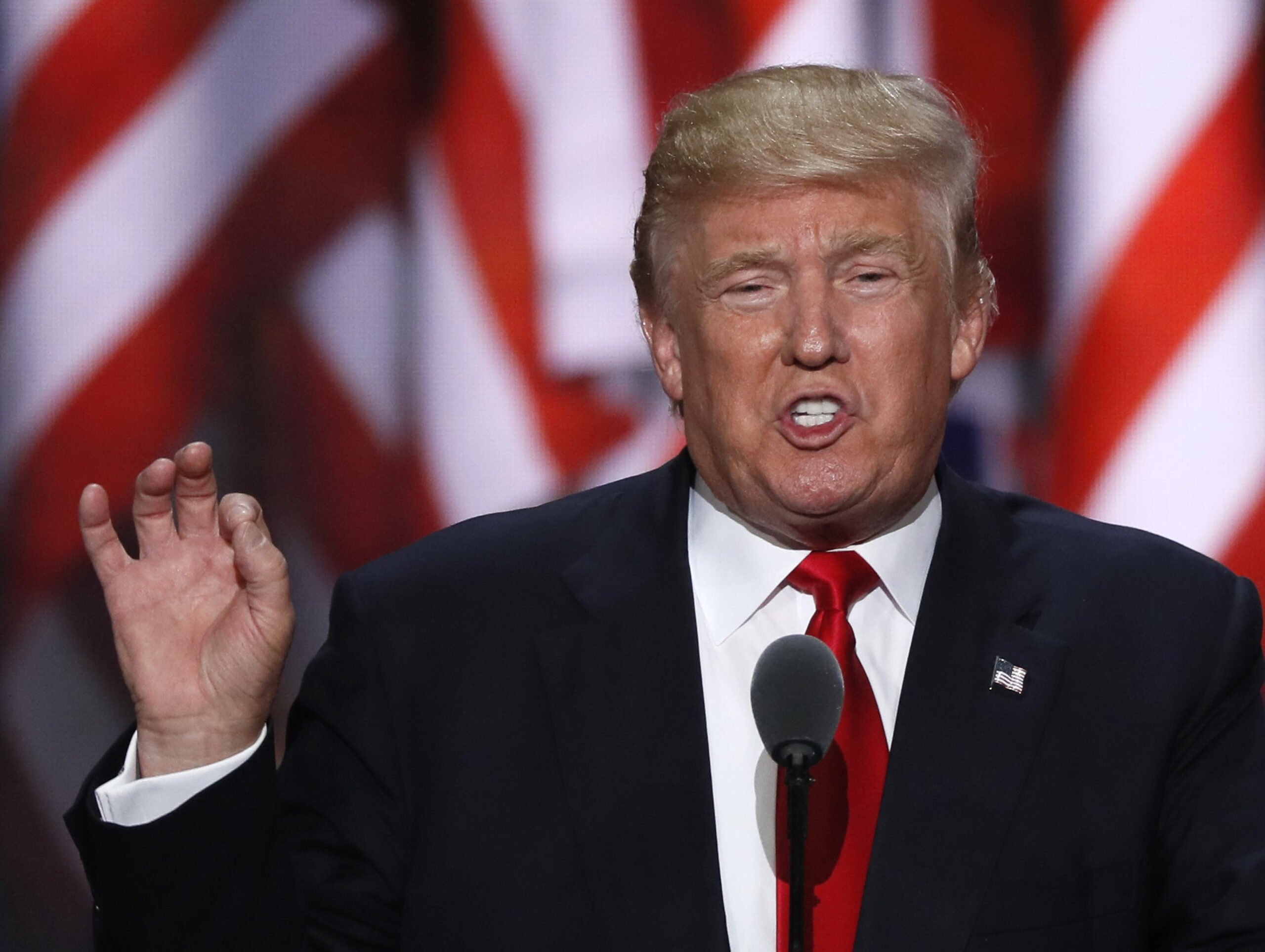 Republican U.S. presidential nominee Donald Trump speaks during the final session of the Republican National Convention in Cleveland, Ohio, U.S. July 21, 2016. REUTERS/Mike Segar - RTSJ4CH (Reuters)