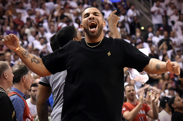 Drake (Reuters/Dan Hamilton)