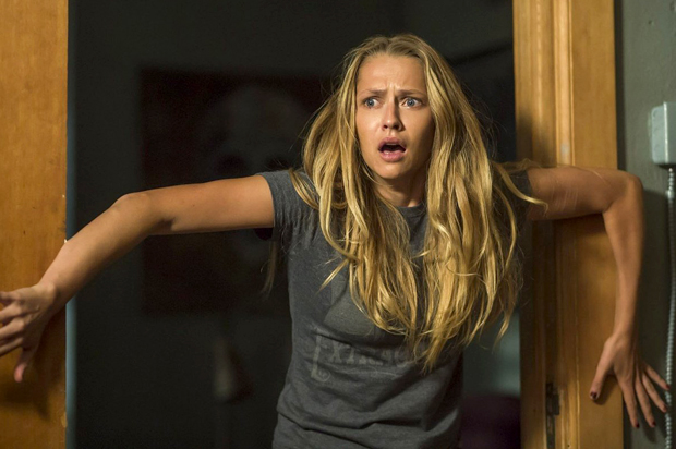 Teresa Palmer in "Lights Out" (New LIne CInema)