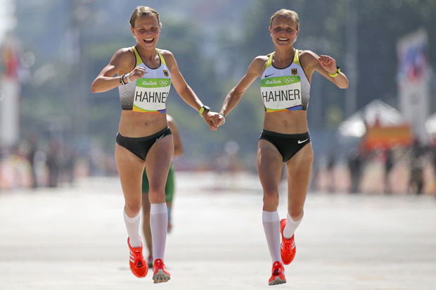 Lisa Hahner, Anna Hahner (Reuters/Sergio Moraes)