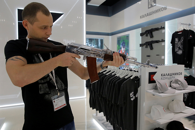 (Reuters REUTERS/Maxim Shemetov - RTX2MKAC)