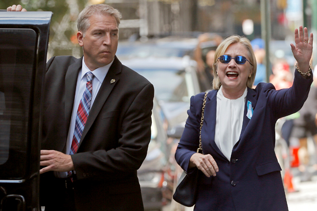 Hillary Clinton leaves her daughter Chelsea's home in New York City, September 11, 2016. (Reuters/Brian Snyder)