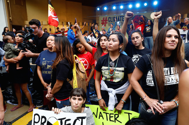 Activists at a climate change rally in solidarity with protests of against the Dakota Access pipeline, in Los Angeles, California on October 23, 2016 (Reuters/Patrick T. Fallon)