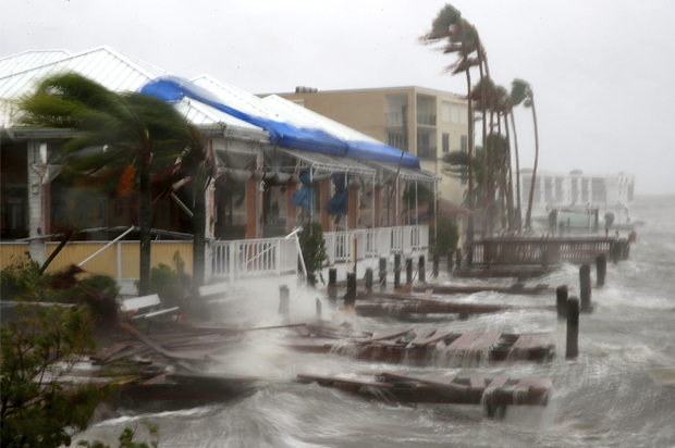 Heavy waves caused by Hurricane Matthew  on Cocoa Beach, Florida. (Getty/Mark Wilson)