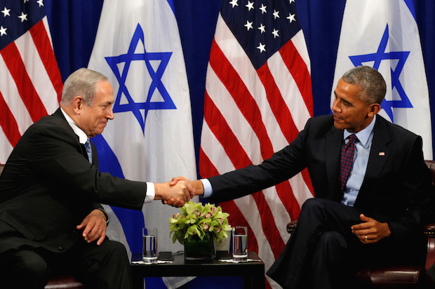 U.S. President Barack Obama meets with Israeli Prime Minister Benjamin Netanyahu in New York on September 21, 2016 (Reuters/Kevin Lamarque)
