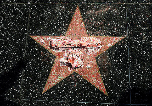 Donald Trump's star on the Hollywood Walk of Fame is seen after it was vandalized in Los Angeles, California U.S., October 26, 2016.   REUTERS/Mario Anzuoni (REUTERS/Mario Anzuoni)