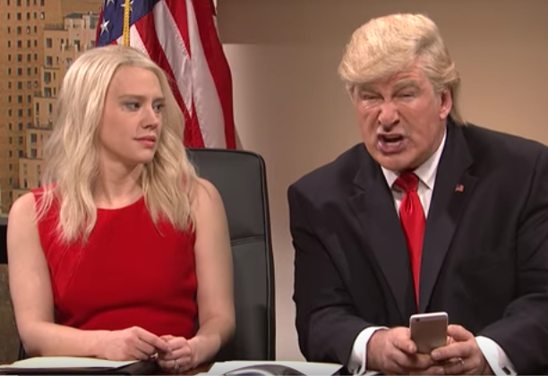 Baldwin and McKinnon as Trump and Conway on SNL