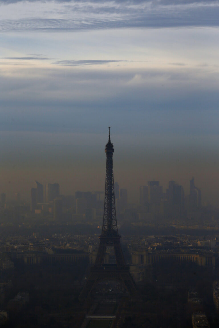 The Eiffel Tower is seen from the Montparnasse Tower, as Paris suffers a pollution spike, Wednesday, Dec. 7, 2016. (AP)