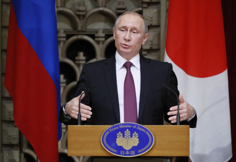 (AP Photo/Alexander Zemlianichenko, Pool)