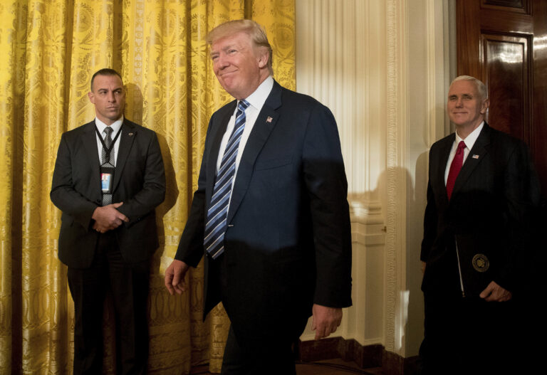 AP Photo/Andrew Harnik (AP)