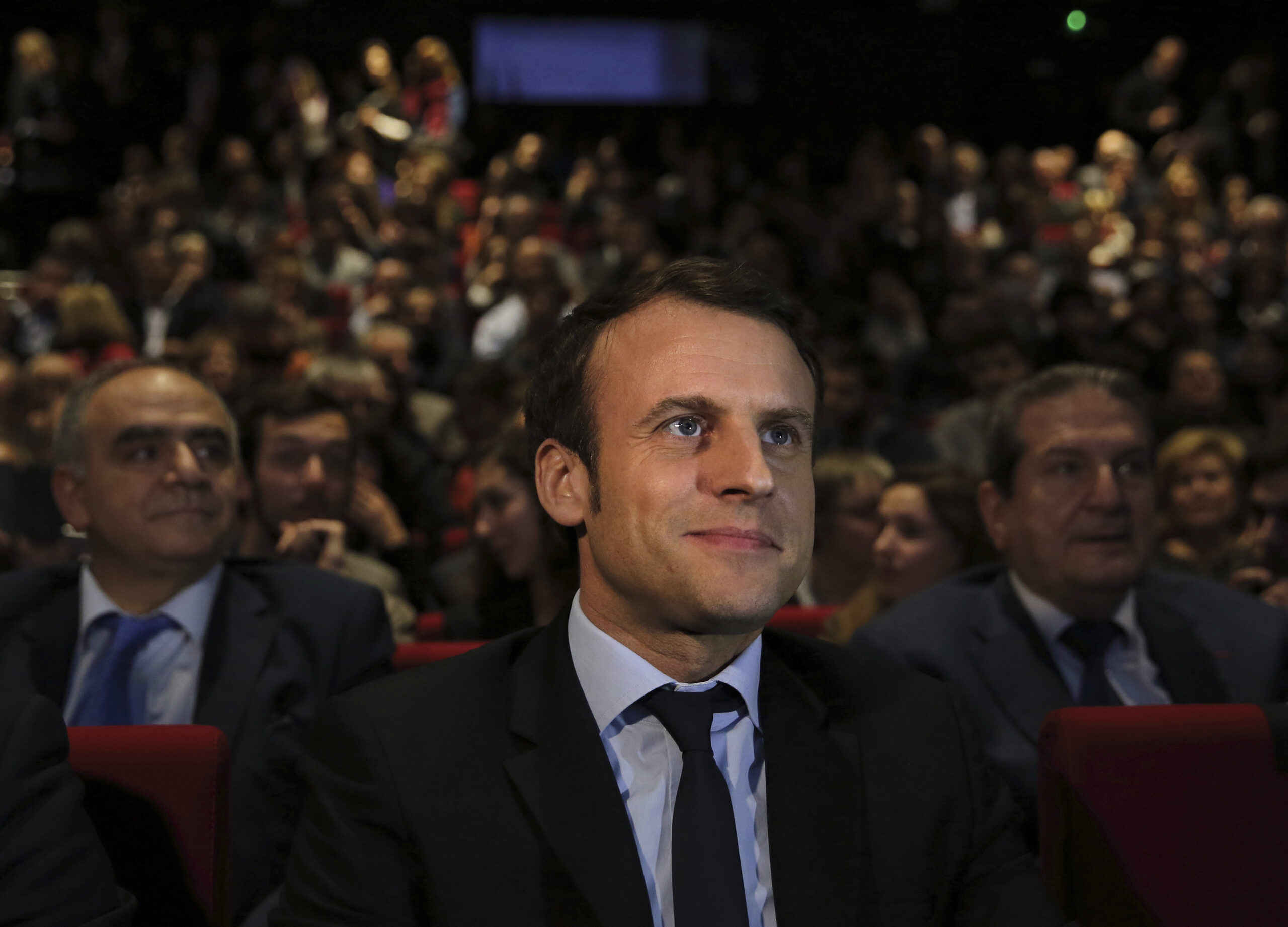 French presidential candidate and former French Economy Minister Emmanuel Macron, meets the French and Lebanese community during a conference at the Ecole Superieure des Affairs (ESA Business School) in Beirut, Lebanon, Monday, Jan. 23, 2017. (AP Photo/Bilal Hussein)