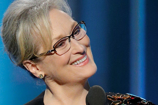 Meryl Streep accepts the Cecil B. DeMille Award during the 74th Annual Golden Globe Awards show in Beverly Hills, California, U.S., January 8, 2017. (Reuters/Paul Drinkwater)