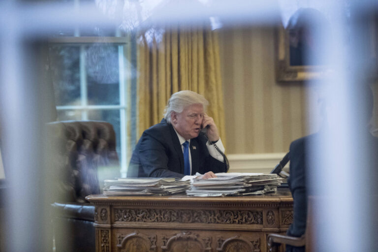 ((AP Photo/Andrew Harnik))