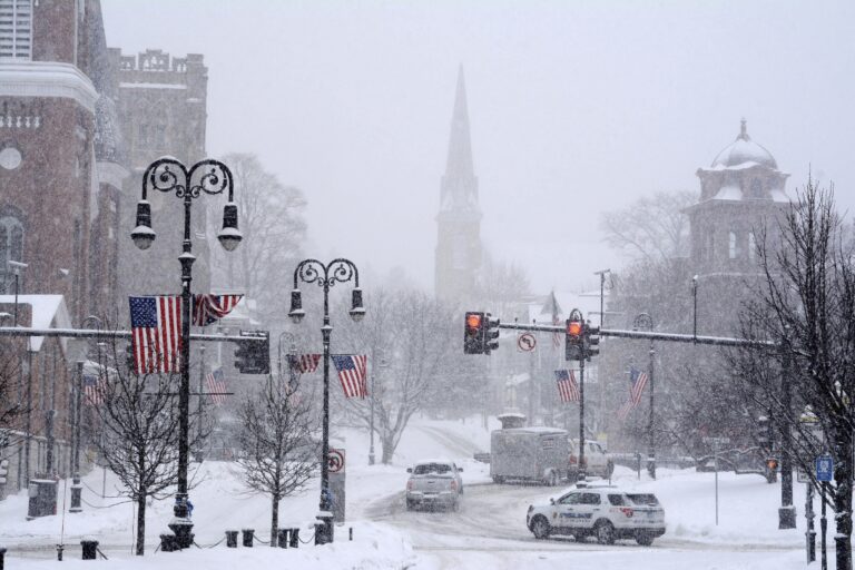 (Gillian Jones/The Berkshire Eagle via AP)