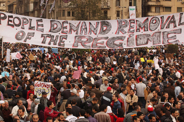 Protestors gather in Tahrir Square on February 1, 2011 in Cairo, Egypt (Getty/Peter Macdiarmid)