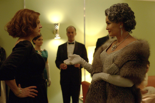Susan Sarandon as Bette Davis, Jessica Lange as Joan Crawford in "Feud" (FX/Suzanne Tenner)