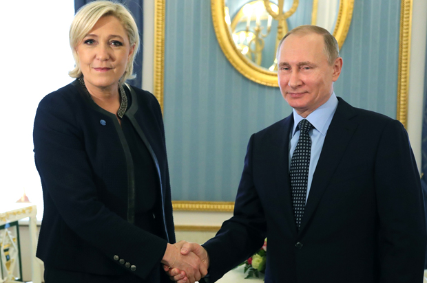 (AP/Mikhail Klimentyev)