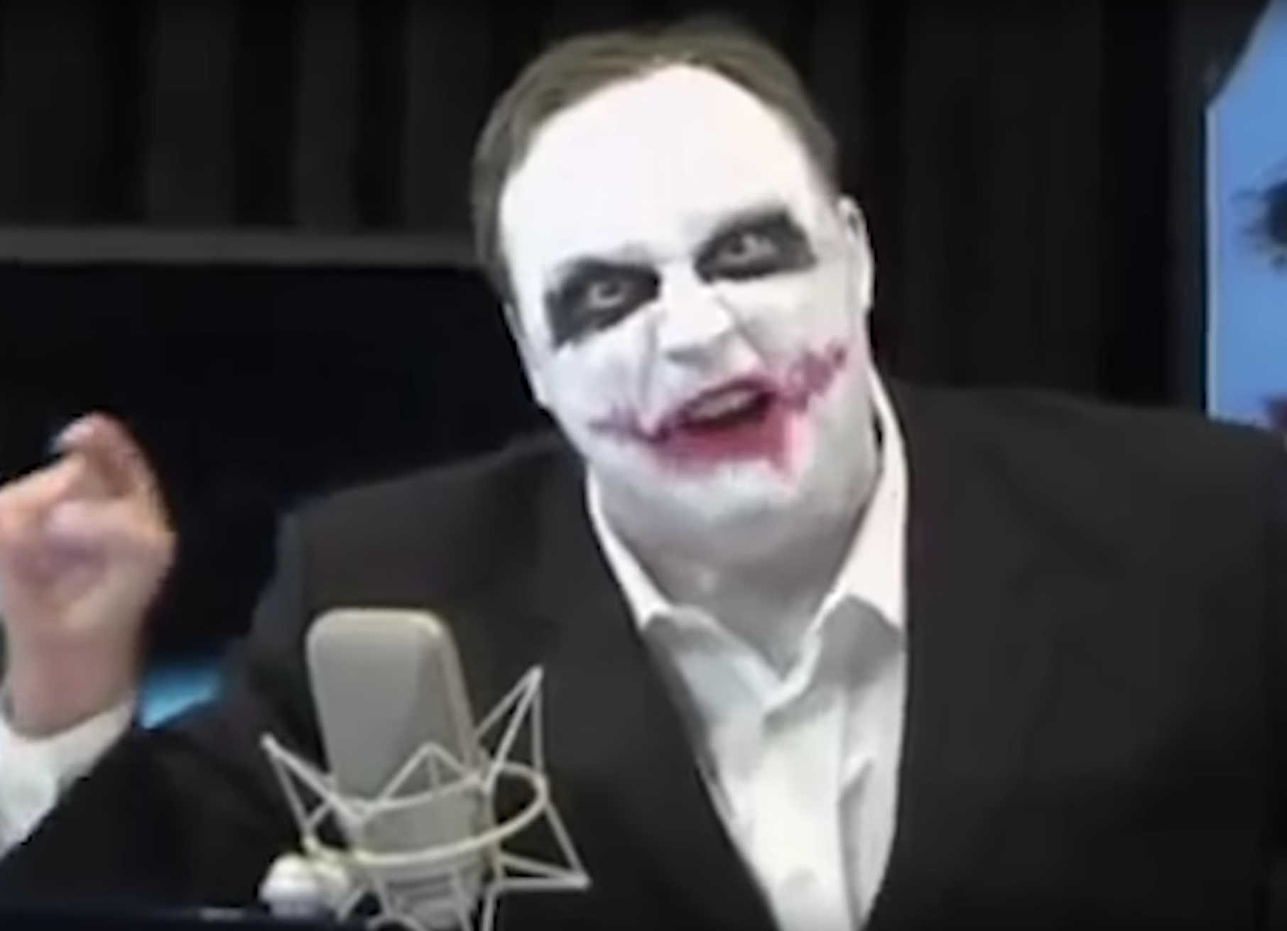 (YouTube/ Infowars)