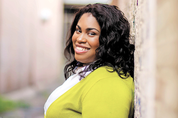 Angie Thomas (Anissa Hidouk)