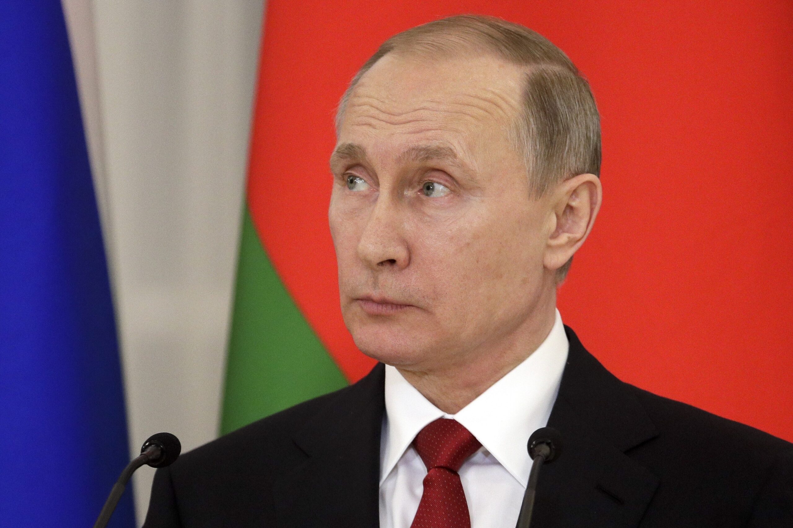 Russian President Vladimir Putin speaks during his and Belarus President, Alexander Lukashenko's news conference following their talks at Konstantin palace in St.Petersburg, Russia, Monday, April 3, 2017. (AP Photo/Dmitri Lovetsky, Pool)