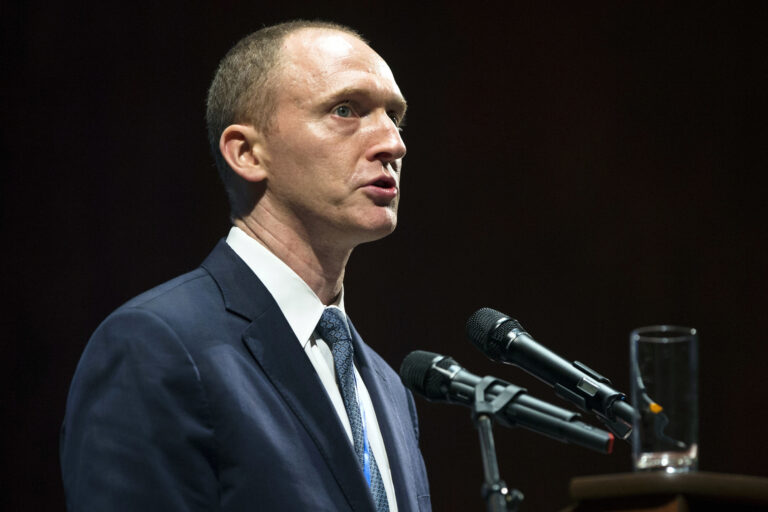 (AP Photo/Pavel Golovkin)