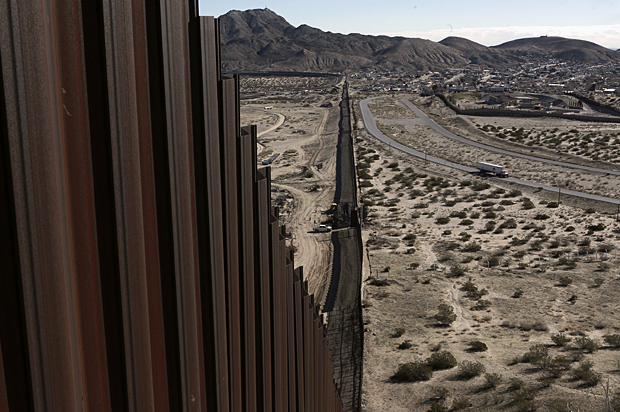 Mexico-US border fence (AP/Christian Torres)