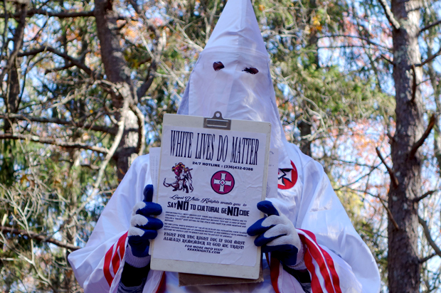 A member of the Ku Klux Klan in Hampton Bays, New York on November 22, 2016 (Getty/William Edwards)