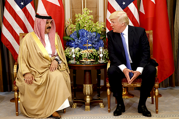 King Hamad bin Isa Al Khalifa; Donald Trump (AP/Evan Vucci)