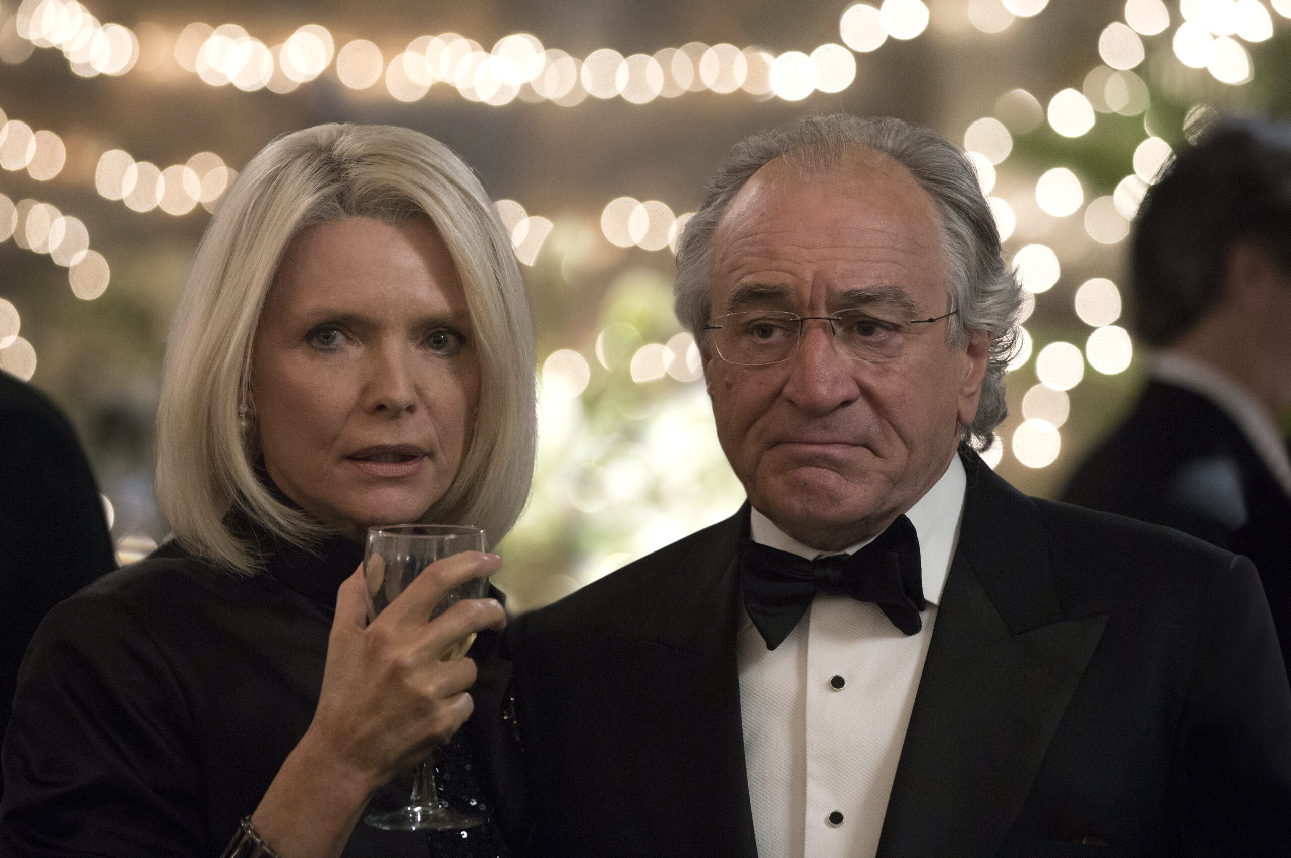 Michelle Pfeiffer and Robert De Niro in "The Wizard of Lies" (Craig Blankenhorn/courtesy of HBO)