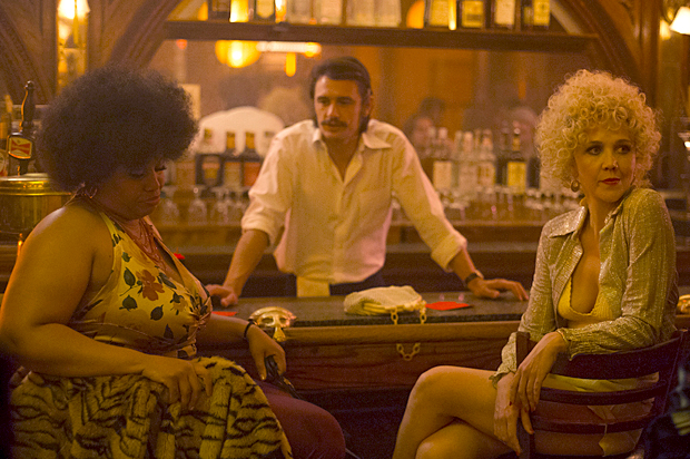 Pernell Walker, James Franco and Maggie Gyllenhaal in "The Deuce" (HBO/Paul Schiraldi)