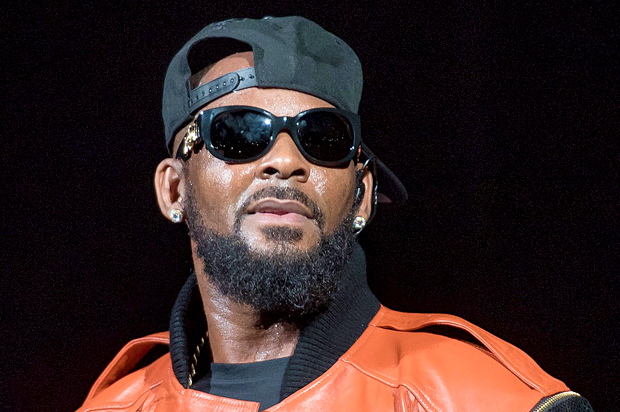 R. Kelly (Getty/Mike Pont)