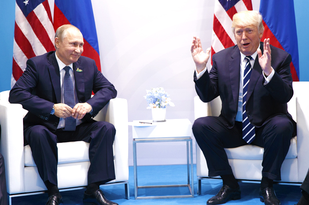 Vladimir Putin; Donald Trump (AP/Evan Vucci)