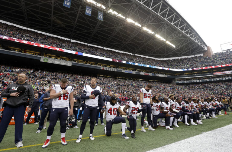 (AP Photo/Elaine Thompson)