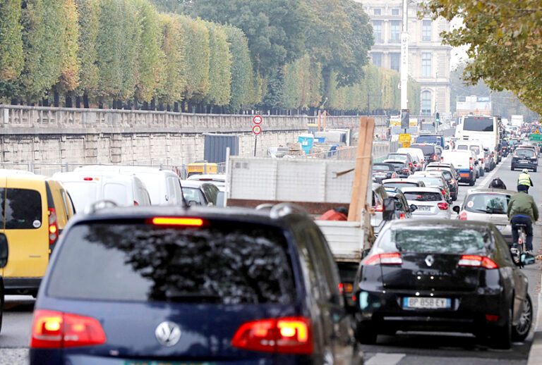 Cars and vehicles are caught in a traffic jam on the Quai des Tuileries in central Paris. (Getty/Francois Guillot)