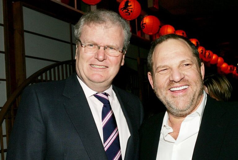Howard Stringer, Chairman and CEO of Sony Corp., and Harvey Weinstein attend the 'Memoirs Of A Geisha' New York premiere after party at the Central Park Boathouse on December 6, 2005. (Getty/Evan Agostini)