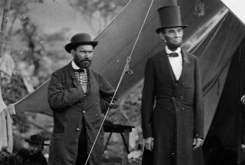 Allan Pinkerton and Abraham Lincoln (Library of Congress/Alexander Gardner)