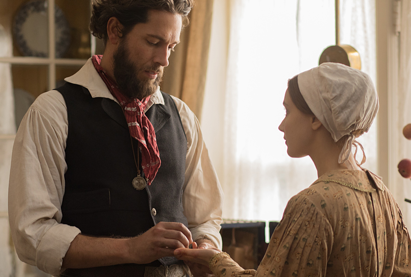 Zachary Levi and Sarah Gadon in "Alias Grace" (Netflix/Sabrina Lantos)