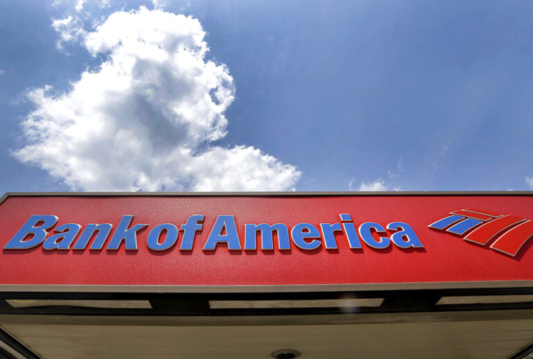 (AP/Elise Amendola)