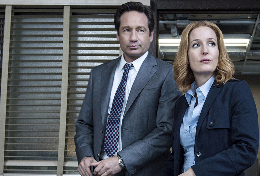 David Duchovny and Gillian Anderson in "The X-Files" (FOX/Ed Araquel)