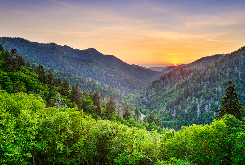 Smoky Mountains in Tennessee (Getty/SeanPavonePhoto)