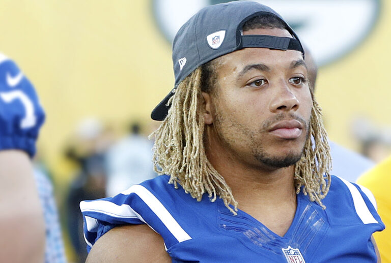 Edwin Jackson #53 of the Indianapolis Colts (Getty/Joe Robbins)