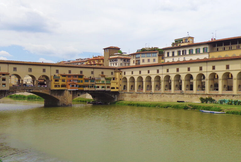 Vasari Corridor (Wikimedia)