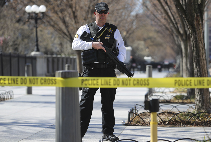 Law enforcement officer near the White House in Washington, Saturday, March 3, 2018. (AP/Pablo Martinez Monsivais)